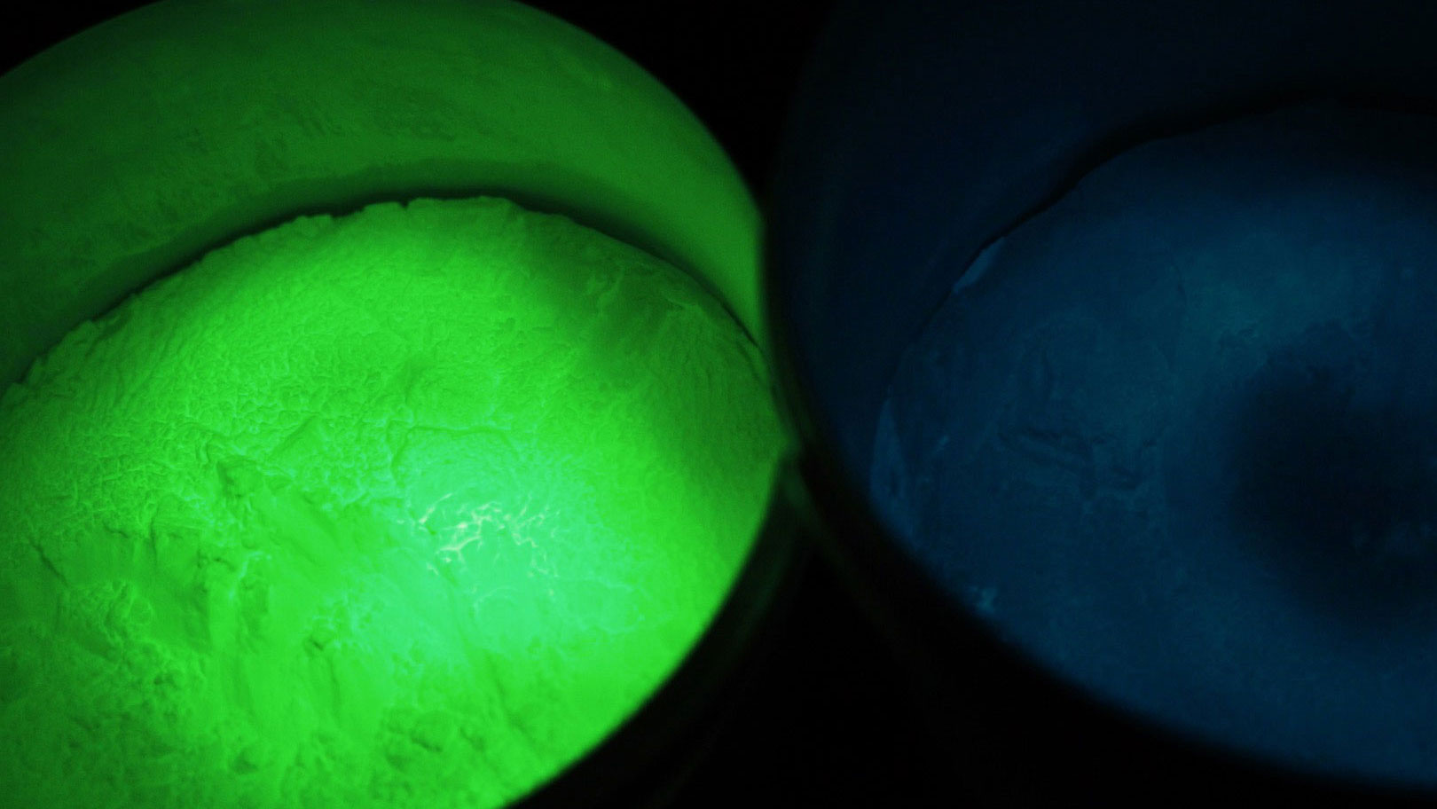 Phosphorescent & Fluorescent sur-mesure